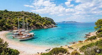 The Ultimate Day of Island Hopping Near Athens: A Curated Cruise to Agistri, Moni, and Aegina