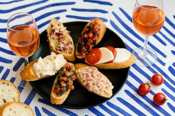 Best Greek Drinks and Alcoholic Beverages: What to Try When Visiting Greece